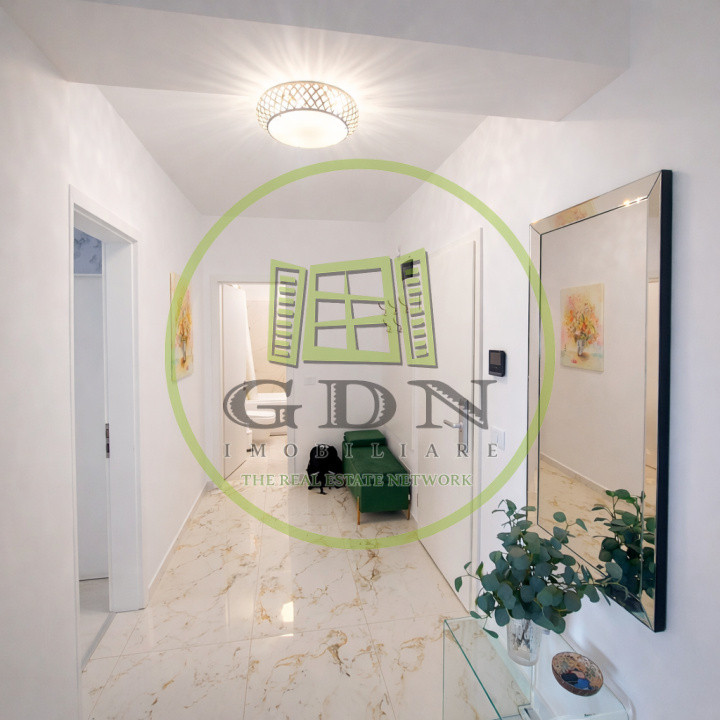 Vânzare apartament Isaran Tractorul 3 camere Brasov 