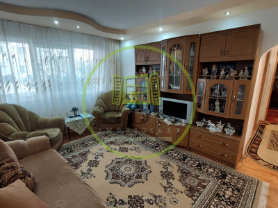 Apartament 3 camere semidecomandat, parter, Craiovita, zona Gradinita Piticot