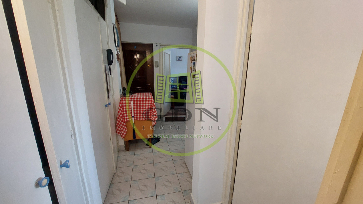 Apartament doua camere decomandat, etajul 3, Brazda zona Liceul Brancusi