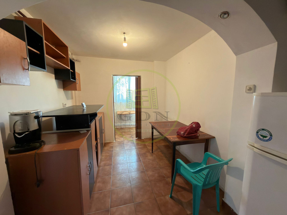 Apartament 2 camere, decomandat, cartier Brazda lui Novac, zona Regia de tutun