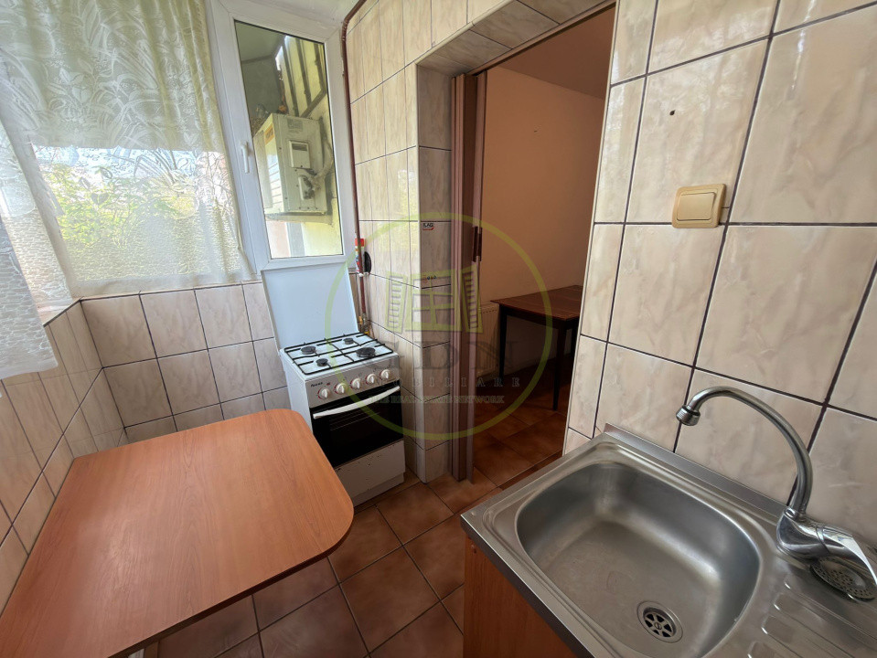 Apartament 2 camere, decomandat, cartier Brazda lui Novac, zona Regia de tutun