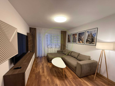 Apartament 2 camere + Loc parcare - renovat recent - zona Tractorul