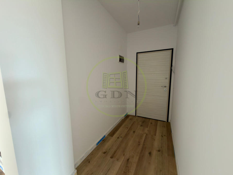 Apartament 3 camere, decomandat, 102.9 mp, Centru, zona 