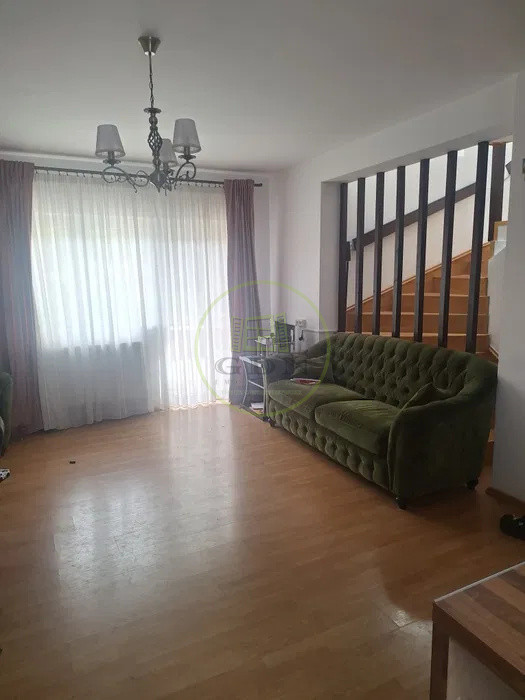 Casă 3 camere + curte 200 mp– ideală familie/ firme pentru muncitori – Șura Mare