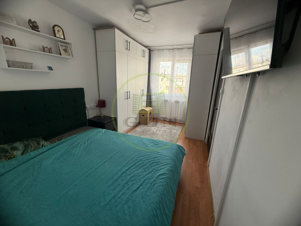 Apartament 2 camere, 40,7mp, semidecomandat, cartier Craiovita, zona Statia 30