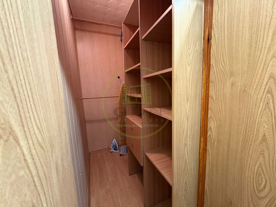 Apartament, 3 camere bilateral , 75 mp, Cartier 1 Mai, zona Pelendava 