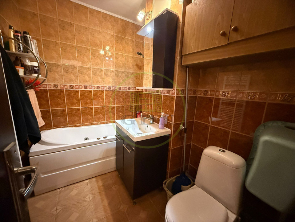 Apartament 2 camere decomandat, 54 mp utili, zona Autogara