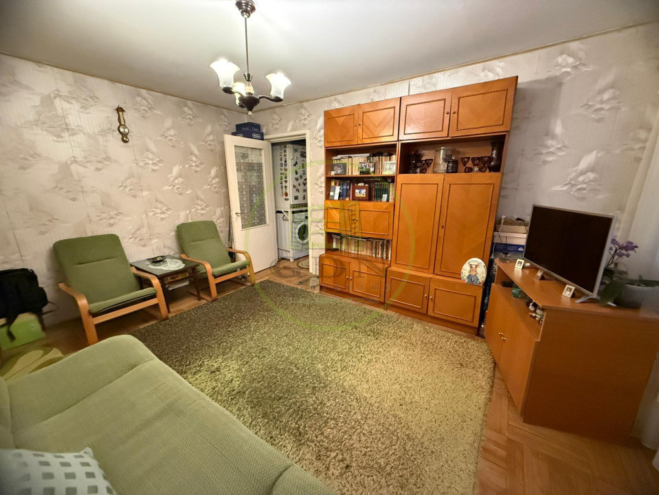 Apartament 2 camere, cartier Craiovita Noua zona Scolii Elena Farago