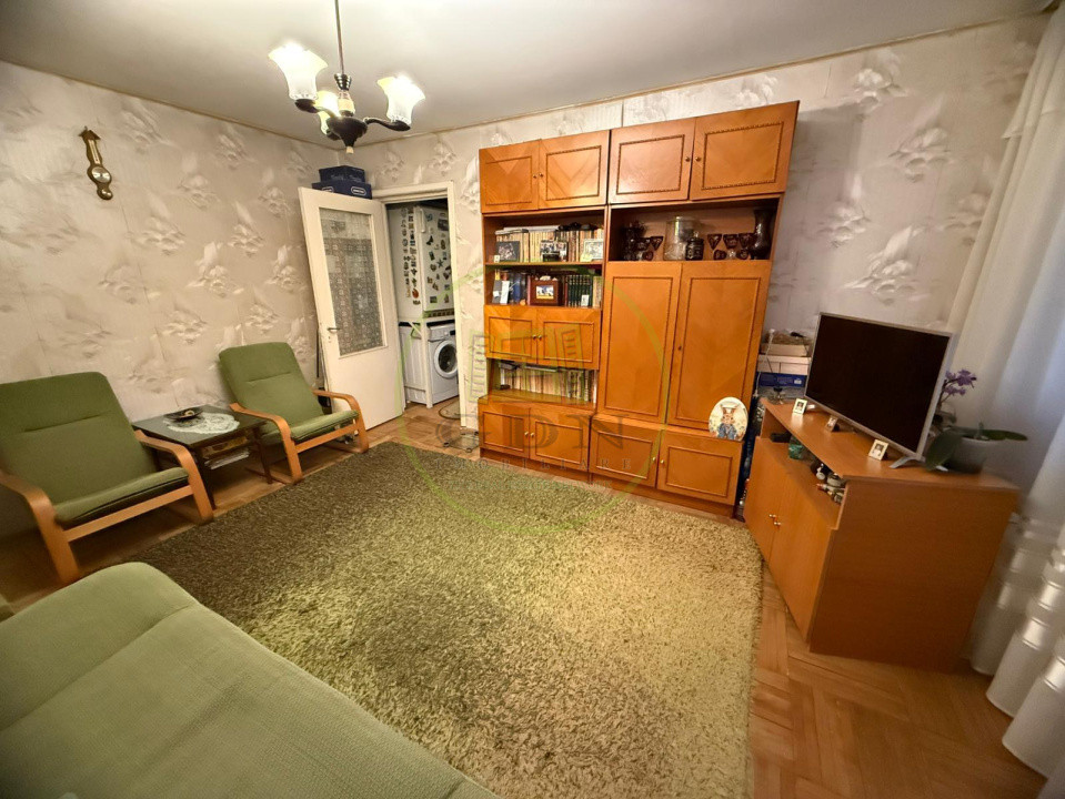 Apartament 2 camere, cartier Craiovita Noua zona Scolii Elena Farago