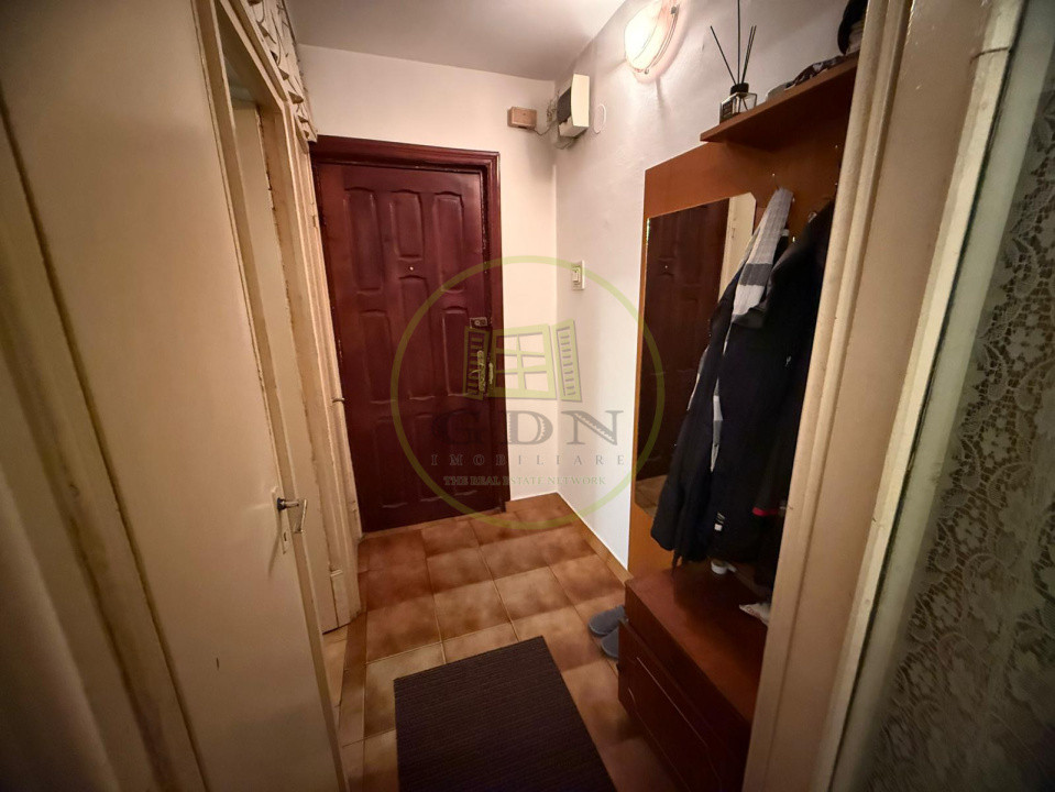 Apartament 2 camere, cartier Craiovita Noua zona Scolii Elena Farago