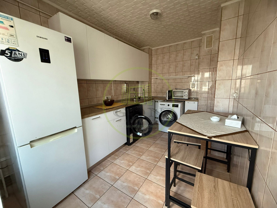 Apartament 3 camere, 58mp, cartier Lapus, zona Mall Electroputere