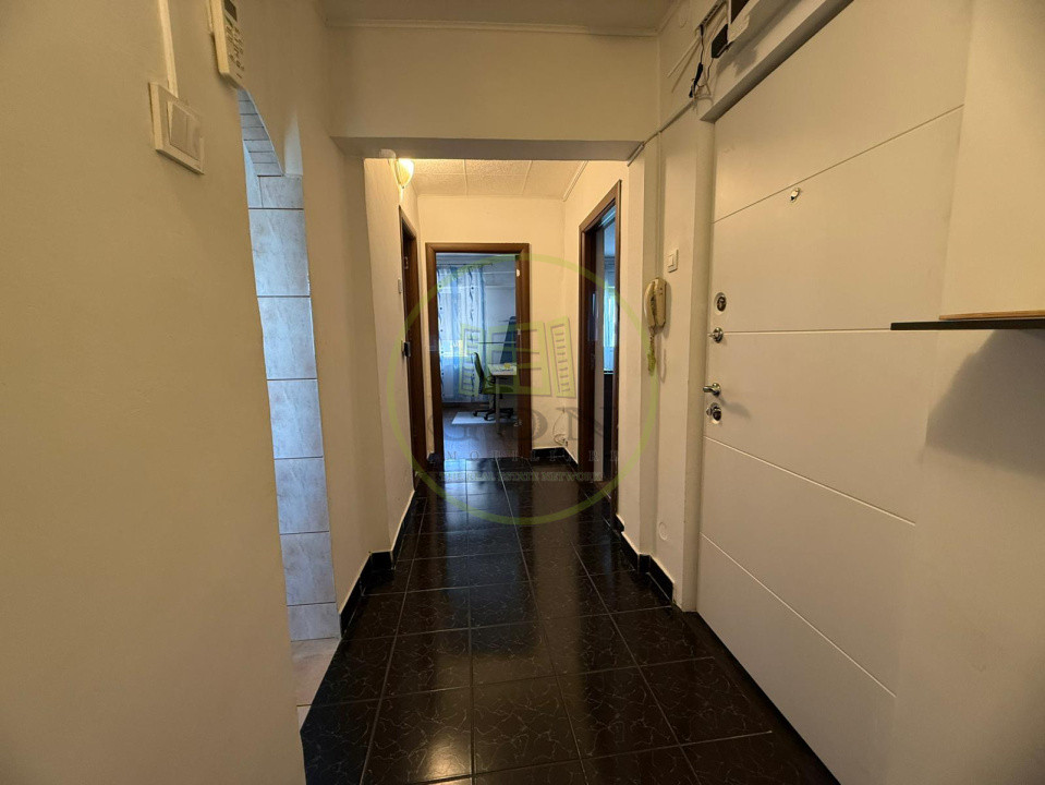 Apartament 3 camere, 58mp, cartier Lapus, zona Mall Electroputere