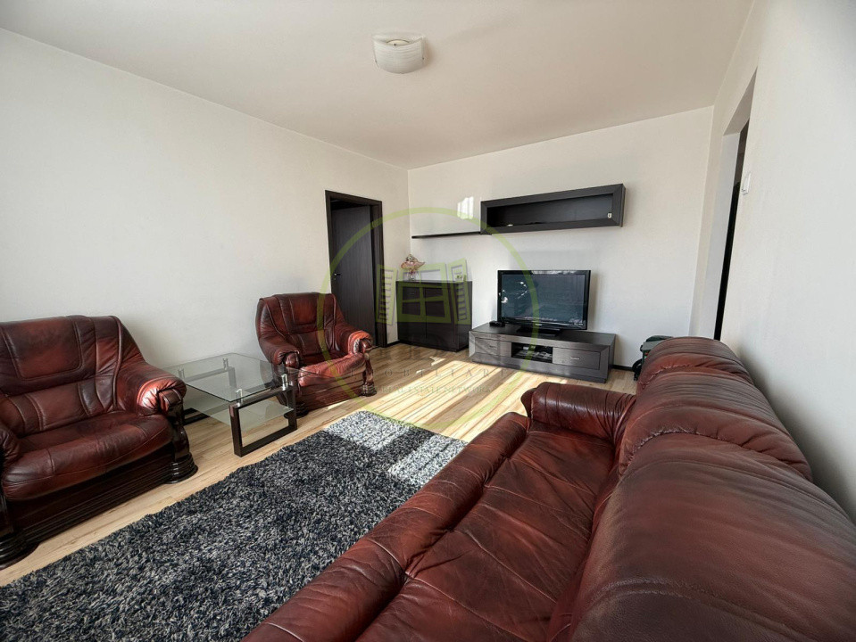 Apartament 3 camere, semidecomandat, 50mp, Centru, zona Casa de Pensii 