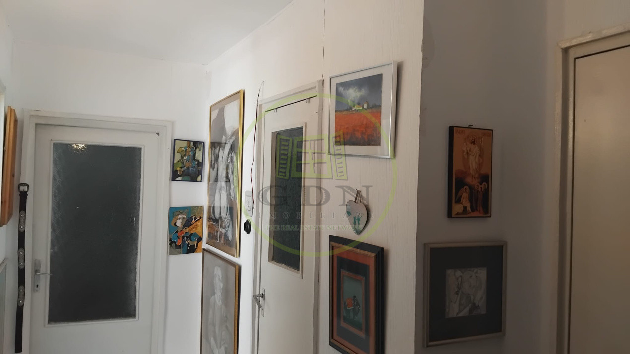 Vânzare sau schimb cu apartament în Predeal | 2 camere decomandat | Militari