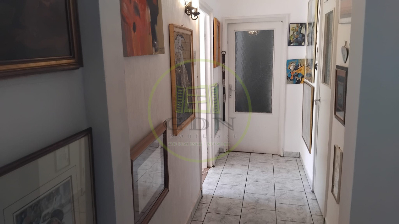 Vânzare sau schimb cu apartament în Predeal | 2 camere decomandat | Militari