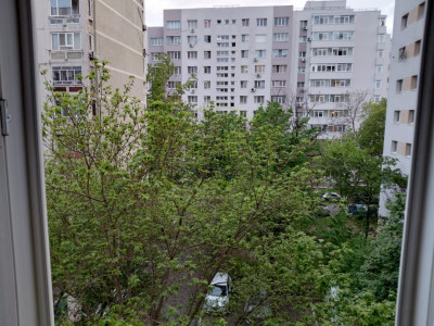 Vânzare sau schimb cu apartament în Predeal | 2 camere decomandat | Militari