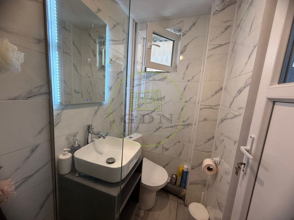 Apartament 2 camere, 30 mp, cartier Valea Rosie, zona Pietei