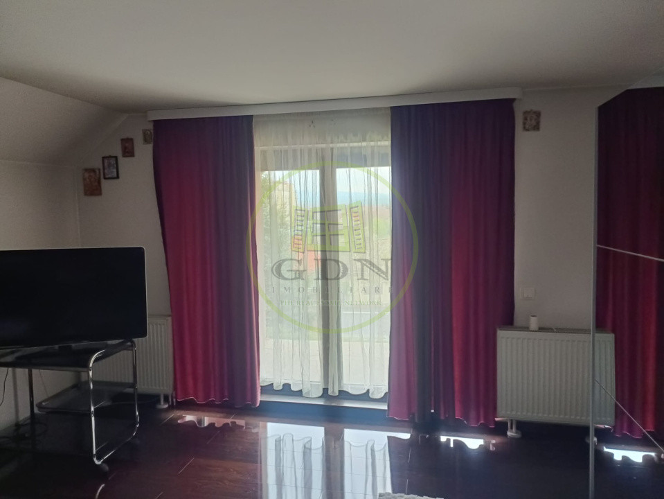 Casă de vânzare Reghin zona semicentrală.