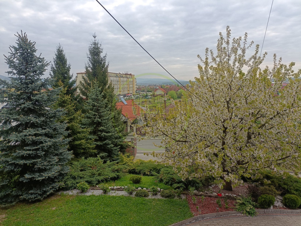 Casă de vânzare Reghin zona semicentrală.