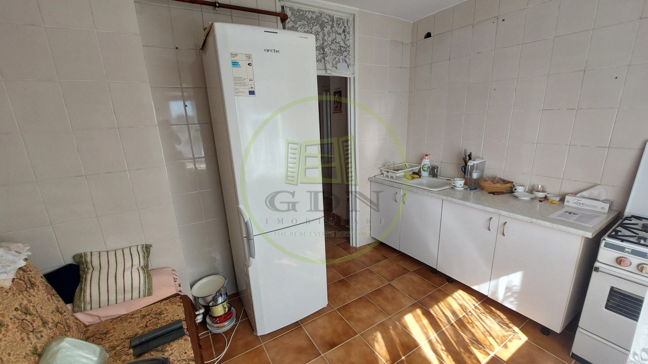 Garsoniera decomandata, 41 mp, Cartier Brazda, zona Cofetaria Vivien