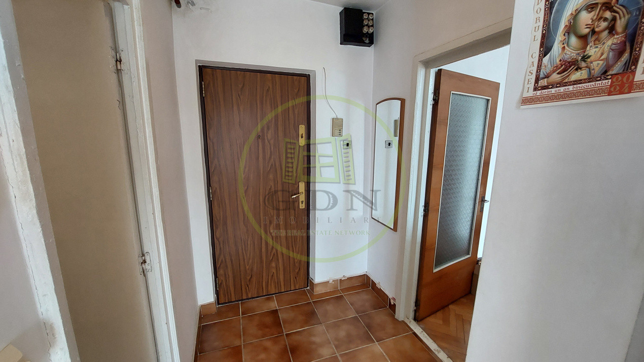 Garsoniera decomandata, 41 mp, Cartier Brazda, zona Cofetaria Vivien