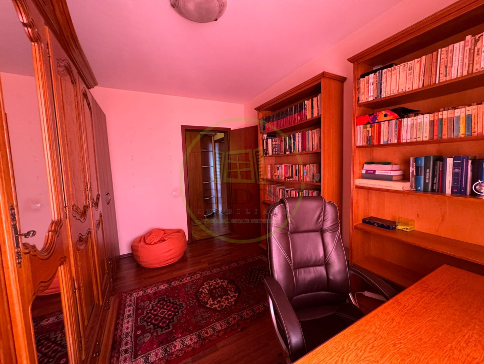 Apartament 4 camere, 115mp, Cartierul 1 Mai, Zona Ciuperca