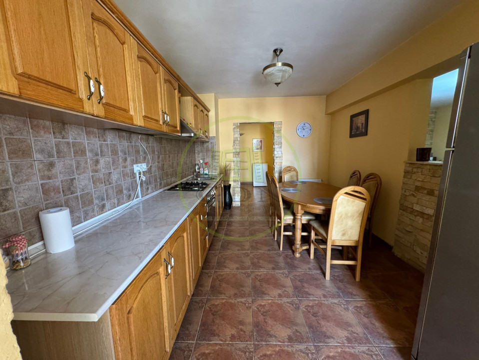 Apartament 4 camere, 115mp, Cartierul 1 Mai, Zona Ciuperca