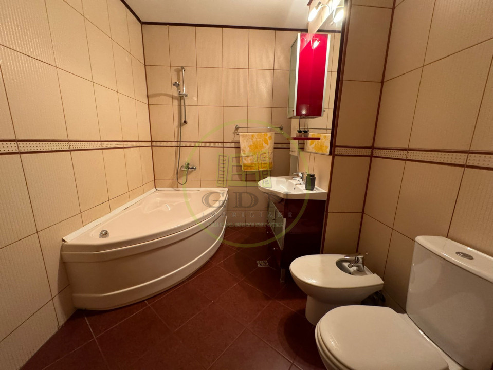 Apartament 4 camere, 115mp, Cartierul 1 Mai, Zona Ciuperca