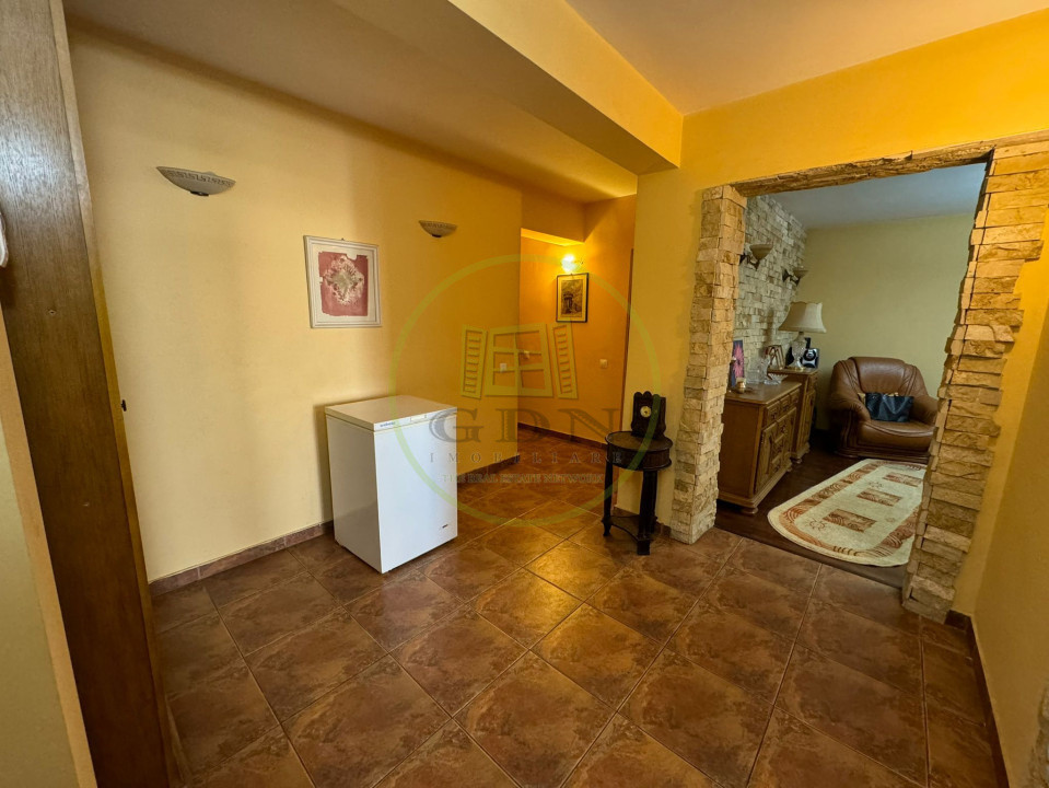 Apartament 4 camere, 115mp, Cartierul 1 Mai, Zona Ciuperca