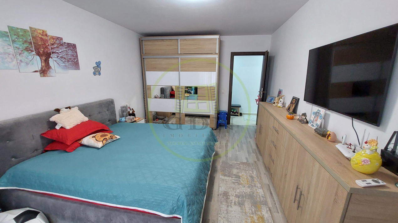 Garsoniera decomandata, 44 mp, etajul 1, Cartier Bariera Valcii, zona Biserica