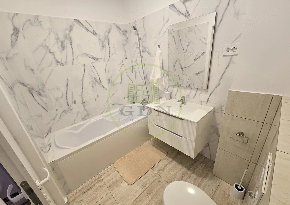 Închiriere apartament 3 camere – Bloc nou cu lift, balcon mare, parcare