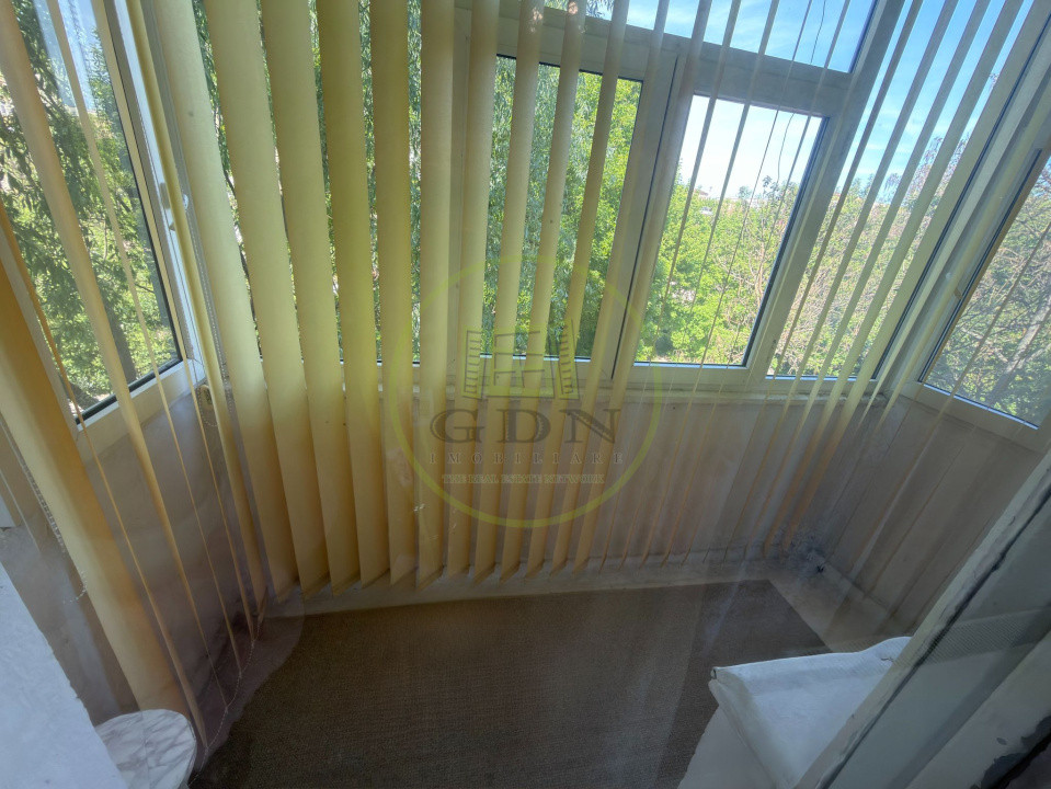 Apartament 2 camere, semidecomandat, cartier George Enescu, zona Scoala nr. 12