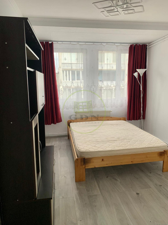 Apartament 2 camere decomandat in Centru 