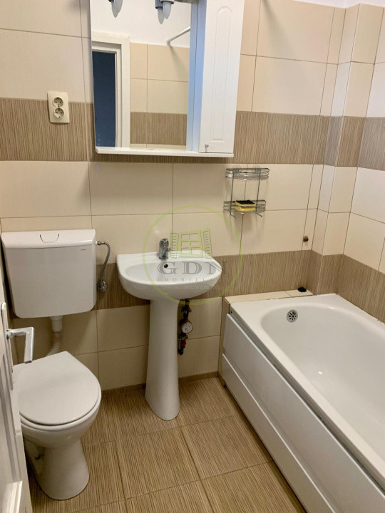 Apartament 2 camere decomandat in Centru 