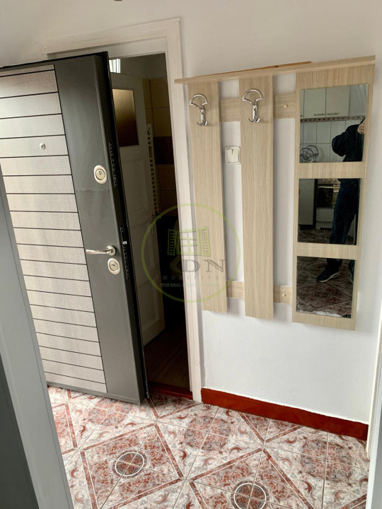 Apartament 2 camere decomandat in Centru 