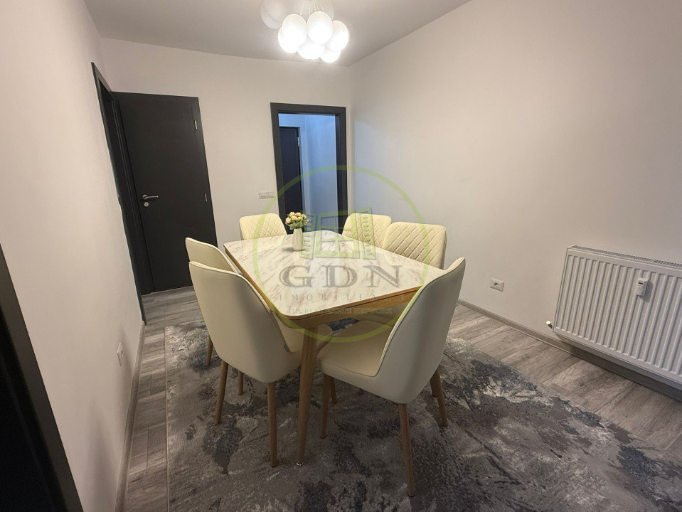 Apartament 4 camere, 129 mp, Centru, zona Ramada 