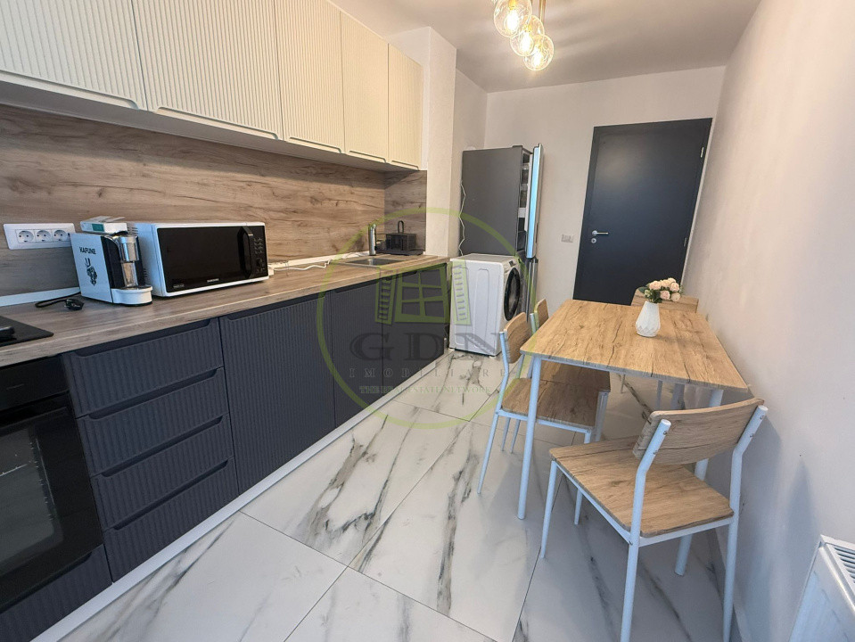 Apartament 4 camere, 129 mp, Centru, zona Ramada 