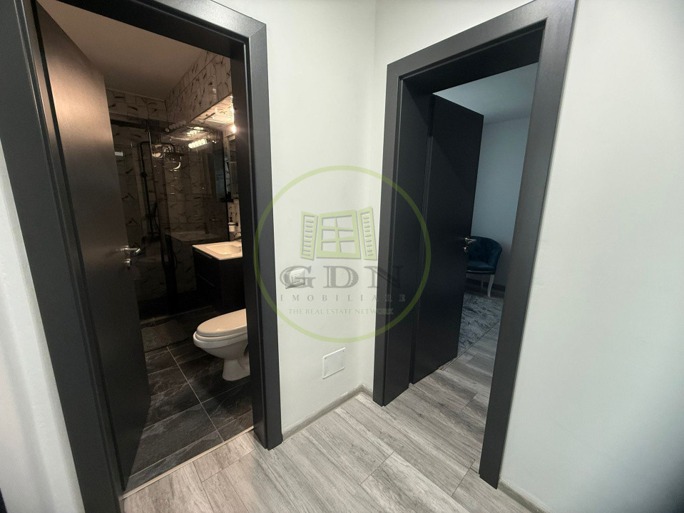 Apartament 4 camere, 129 mp, Centru, zona Ramada 