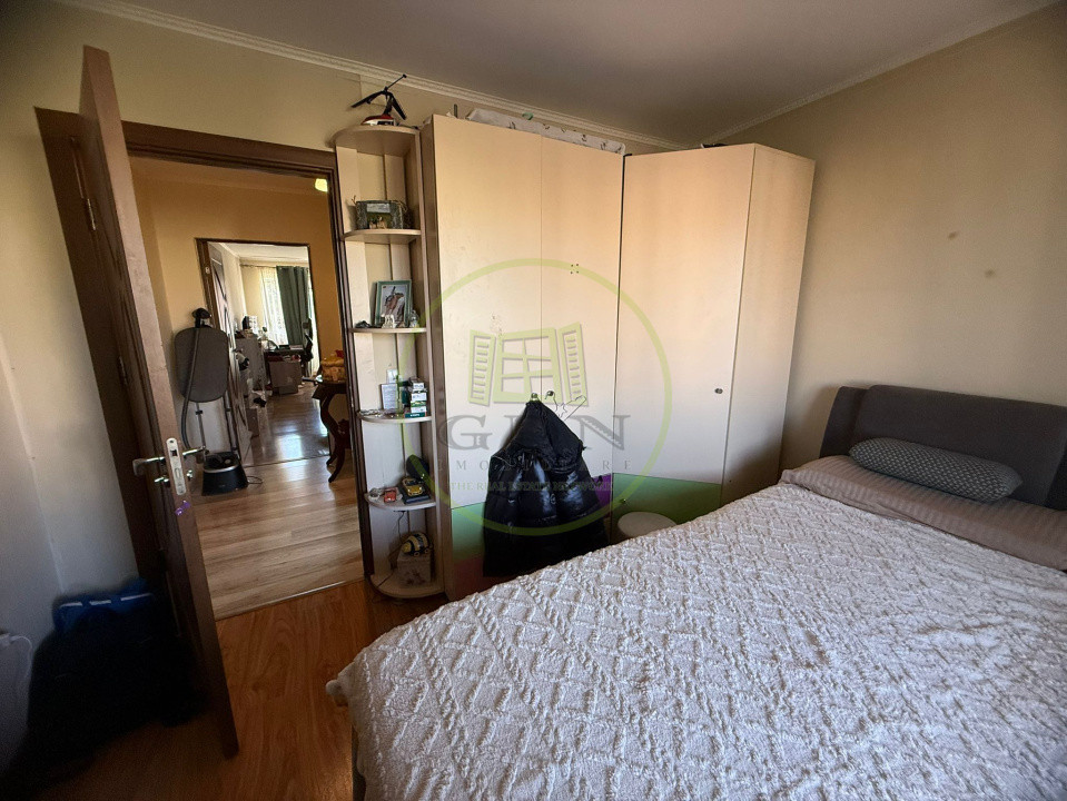 Apartament 3 camere semidecomandat, 75 mp, cartier Craiovita Noua, zona Orizont