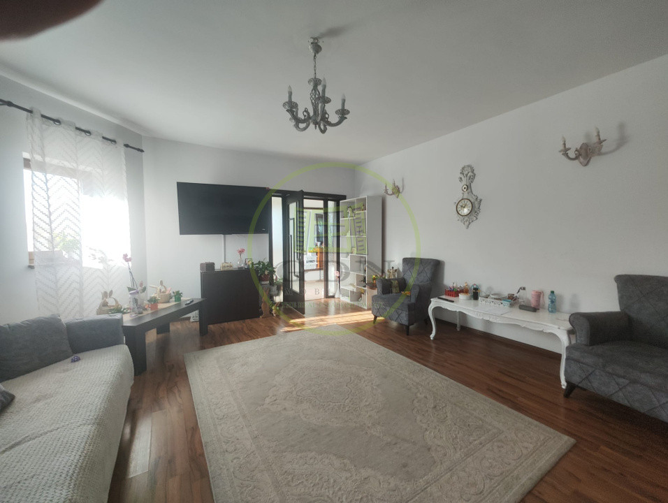 Casa 5 camere, teren 400 mp, Craiova, zona Simnicu de Jos