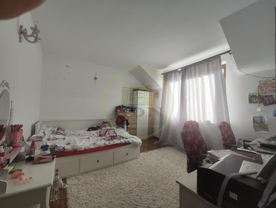 Casa 5 camere, teren 400 mp, Craiova, zona Simnicu de Jos