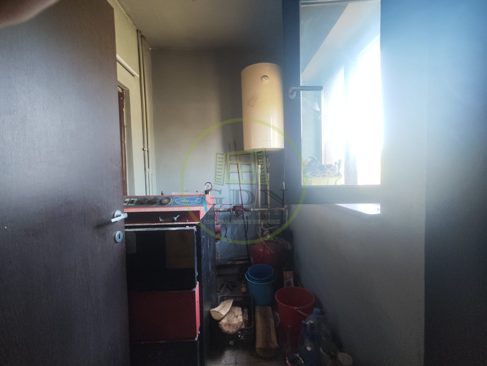 Casa 5 camere, teren 400 mp, Craiova, zona Simnicu de Jos