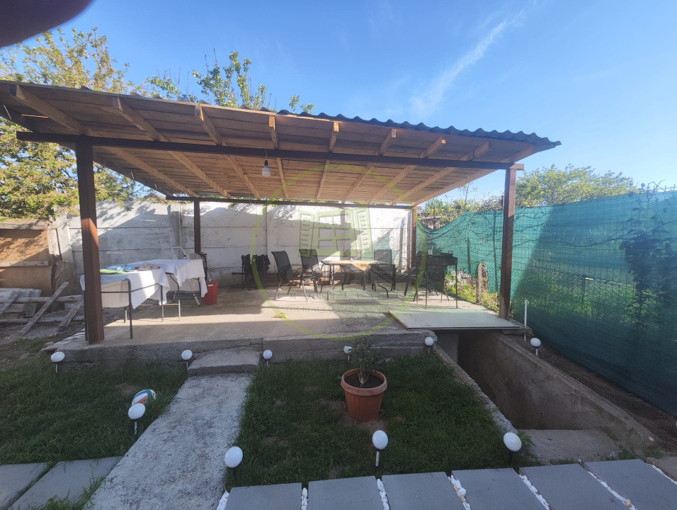 Casa 5 camere, teren 400 mp, Craiova, zona Simnicu de Jos