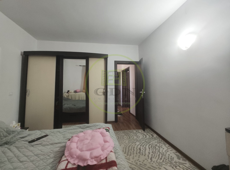 Casa 5 camere, teren 400 mp, Craiova, zona Simnicu de Jos