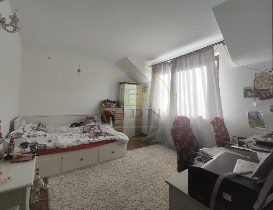 Casa 5 camere, teren 400 mp, Craiova, zona Simnicu de Jos