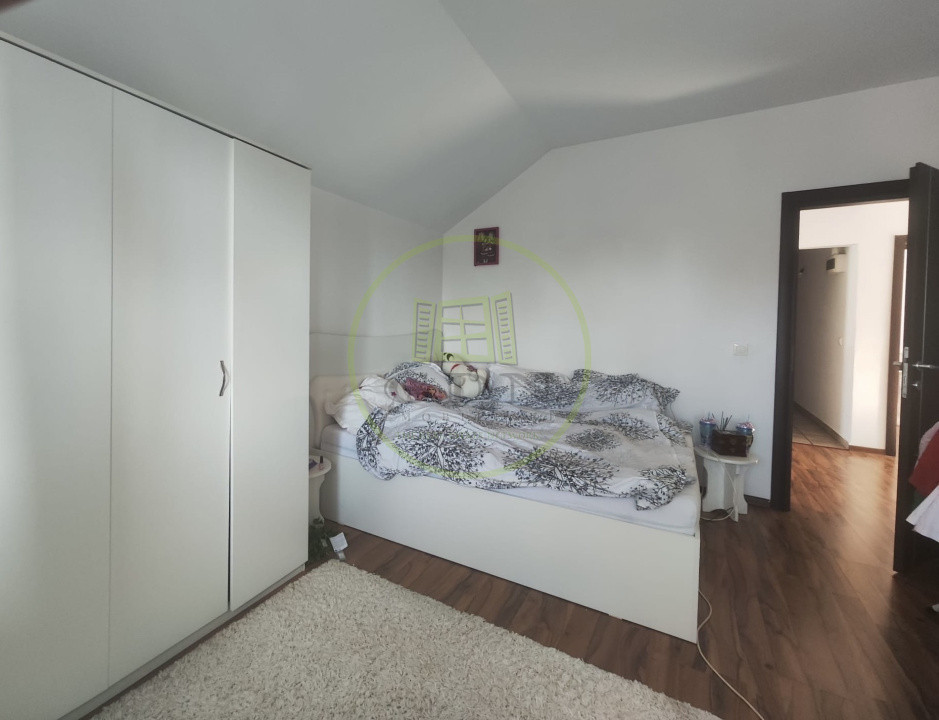 Casa 5 camere, teren 400 mp, Craiova, zona Simnicu de Jos