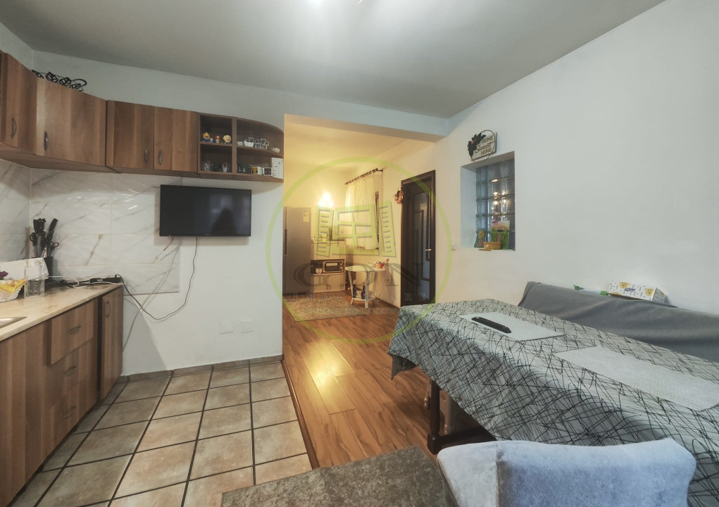 Casa 5 camere, teren 400 mp, Craiova, zona Simnicu de Jos