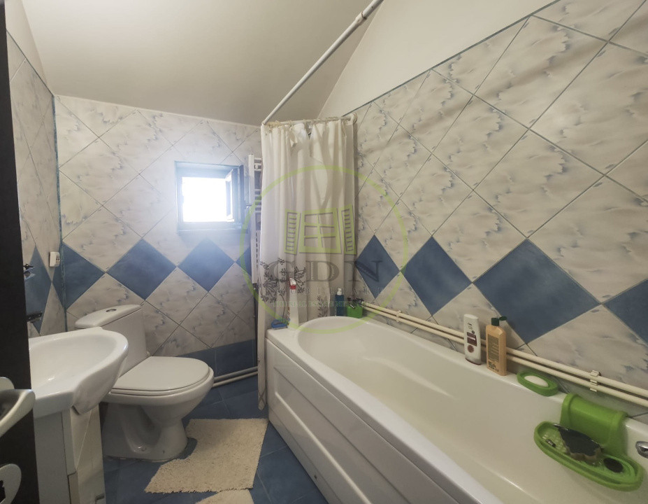 Casa 5 camere, teren 400 mp, Craiova, zona Simnicu de Jos
