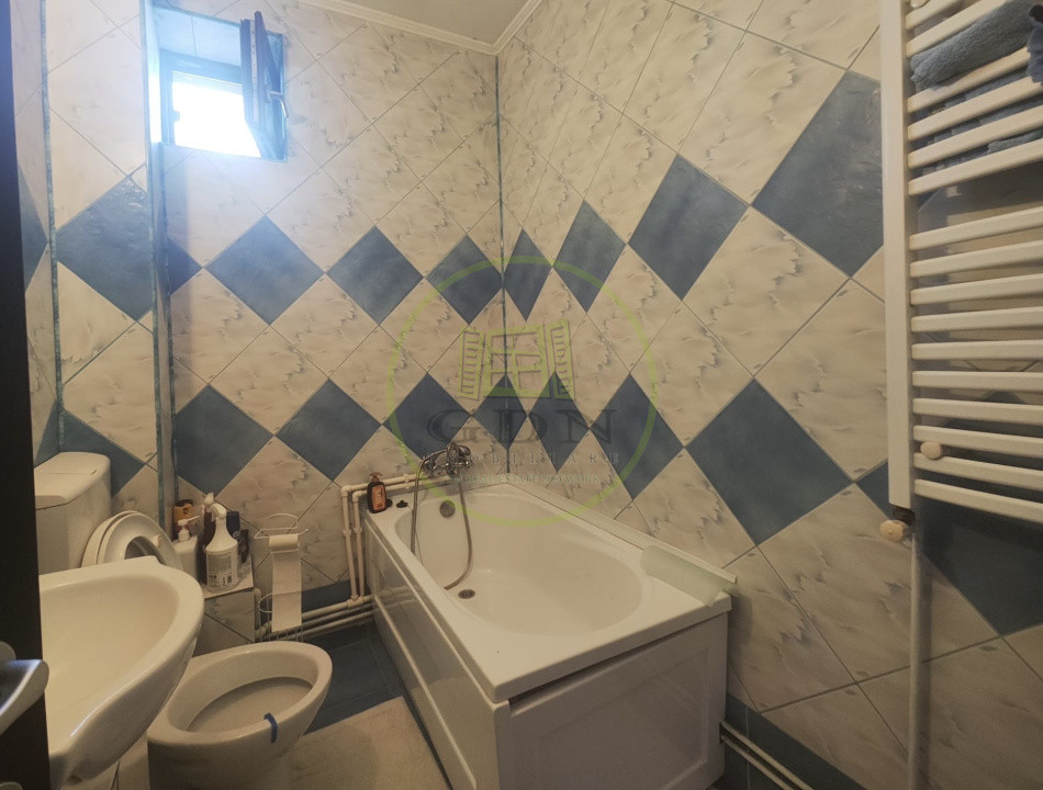 Casa 5 camere, teren 400 mp, Craiova, zona Simnicu de Jos