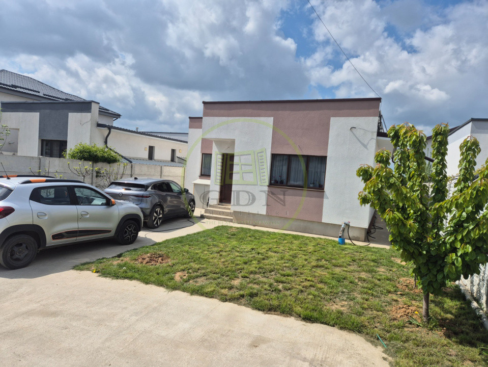 Casa 4 camere, teren 348 mp, Localitatea Albesti, zona La Doi Pasi.